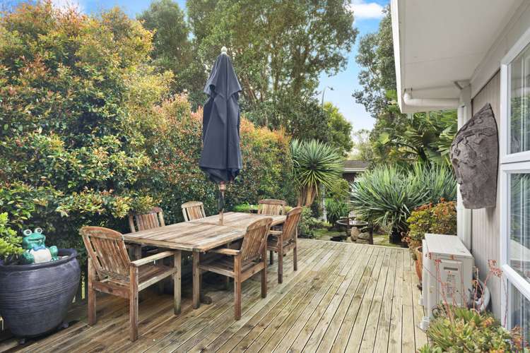 22 Leaming Place Clarks Beach_8