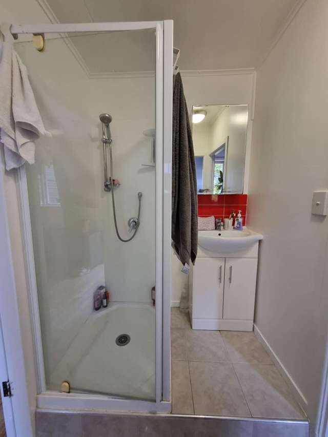 194 Godley Road Titirangi_3