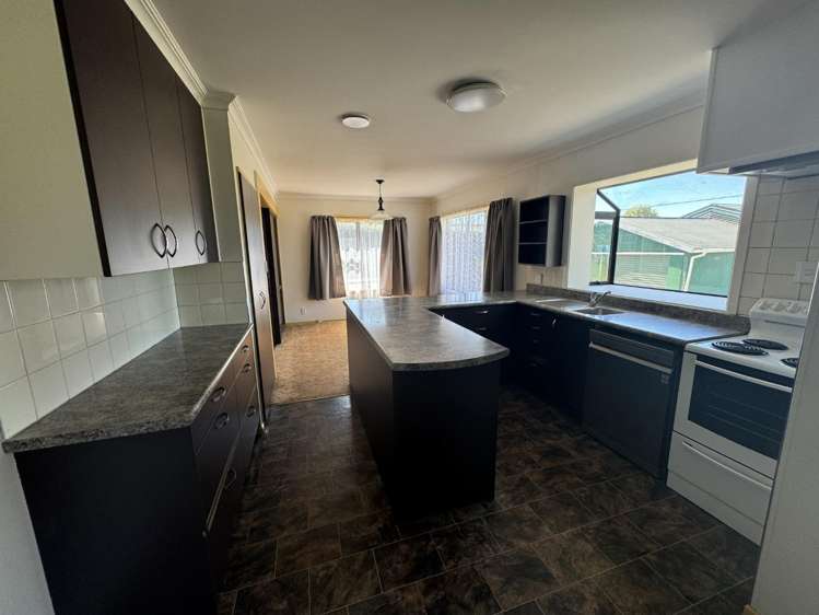 60 Boulton Road 10516_3