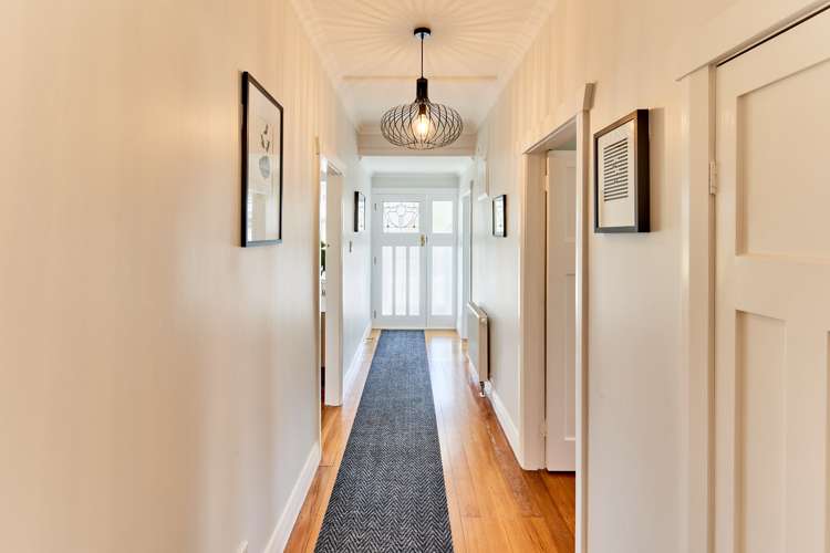 8 Blakey Avenue Karori_15