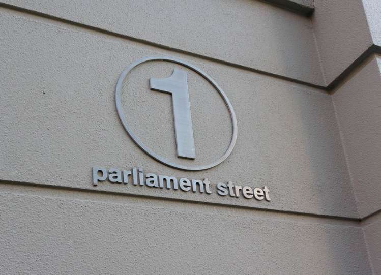 1011/1 Parliament Street City Centre_7