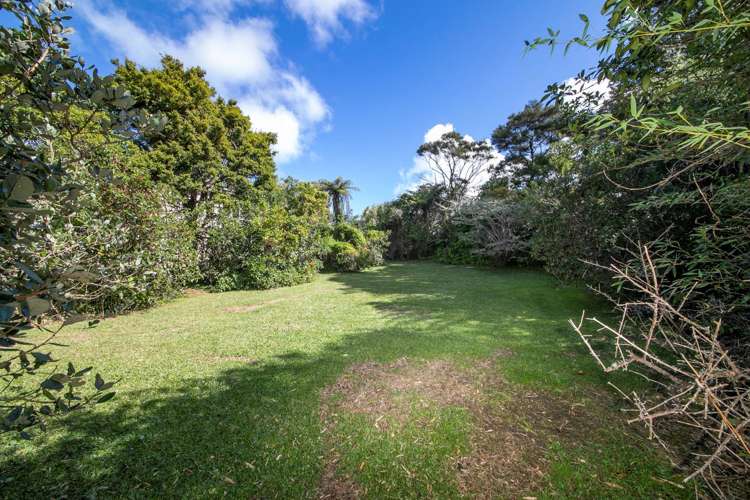 36 Tane Road Laingholm_11