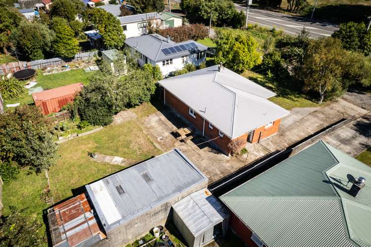 666 Main Road North Te Marua_16