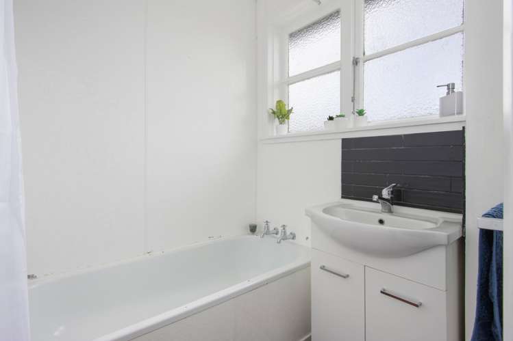13 Albert Street Waihi_14