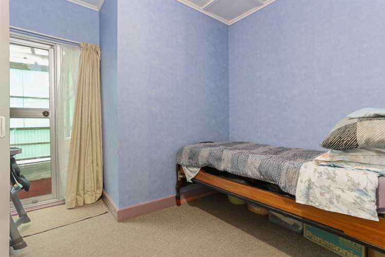 21 Queen Mary Avenue New Lynn_8