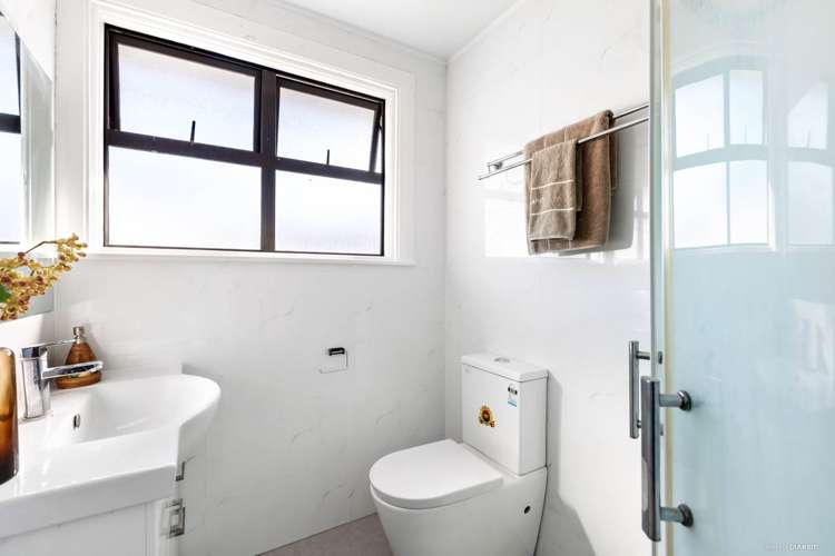 22 Haughey Avenue Three Kings_11