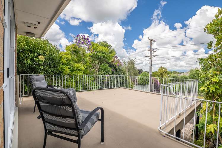 17 Johnsview Terrace Hillcrest_11