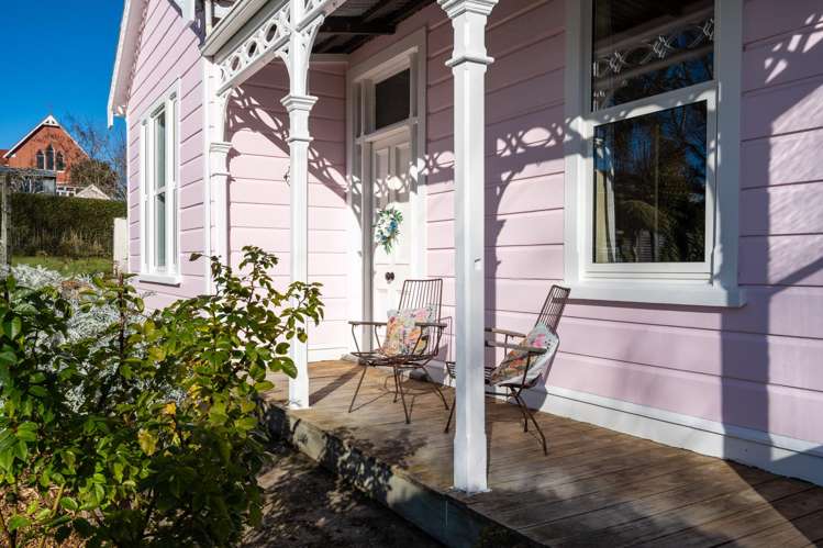 36 Pensher Street and 18 Ashburn Street Lawrence_26
