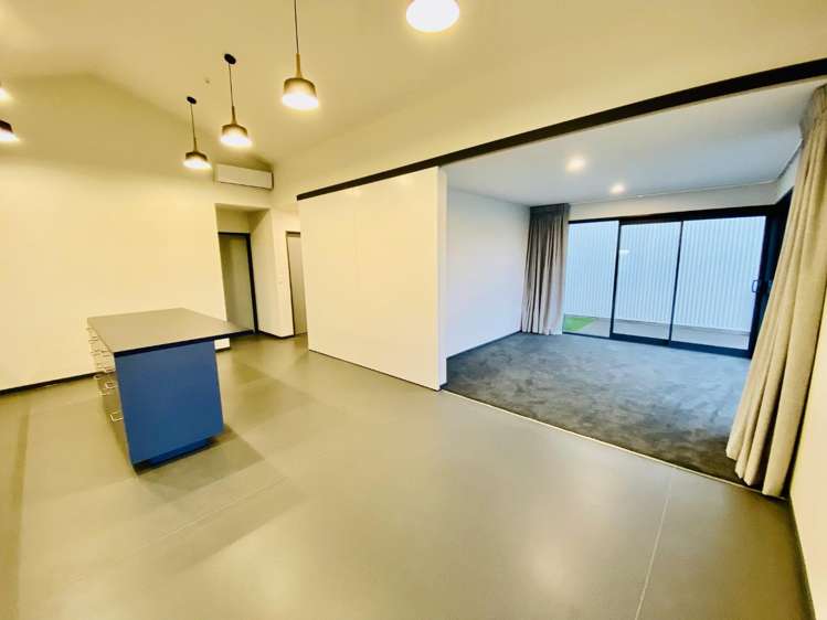 22 Whittington Drive 11103_3