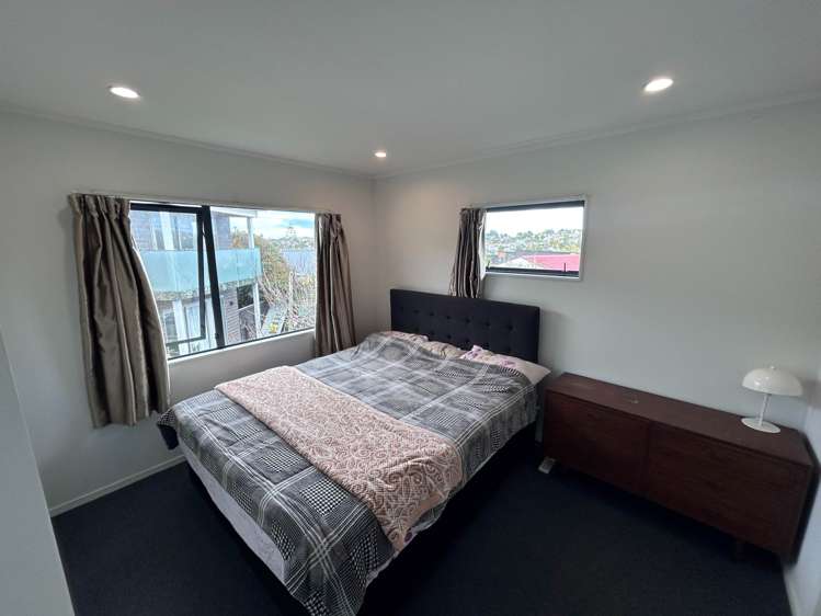 2/250 Wairau Road Glenfield_12