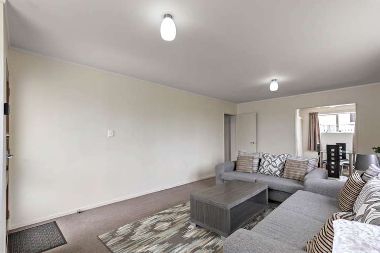 1/77 West Coast Road Glen Eden_2