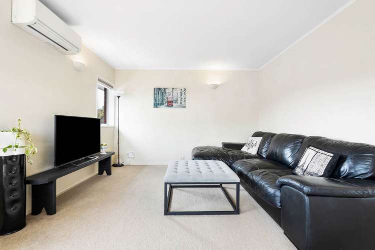 1/36 Halberg Street Glenfield_6