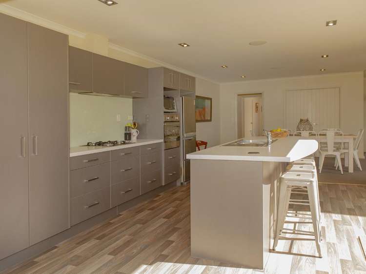9 Taunui Place Cooks Beach_10