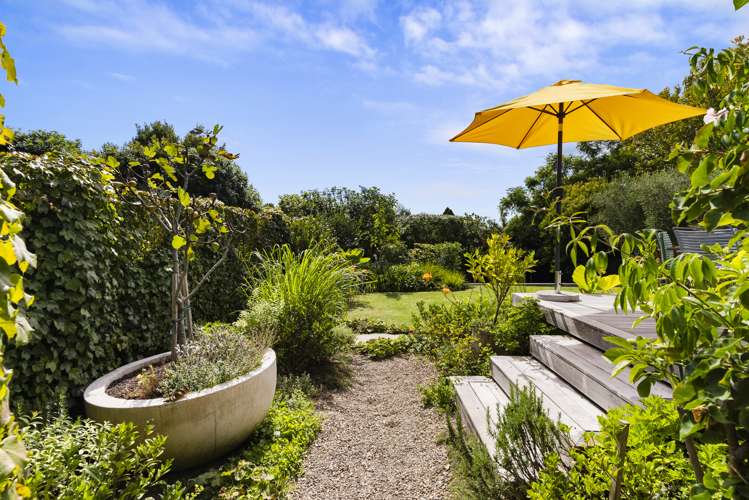 8 Pasadena Avenue Point Chevalier_18