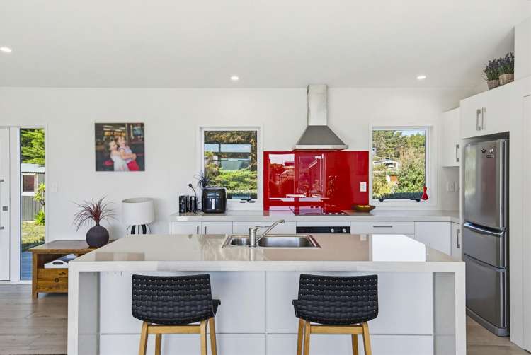 246 Park Avenue Waitarere Beach_9
