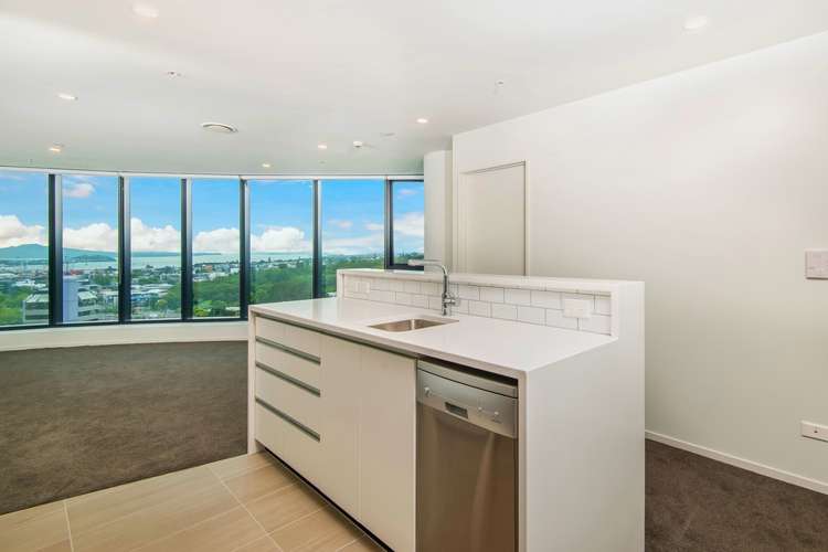 902/18 Saint Martins Lane Grafton_2