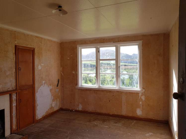 32 High Street Eketahuna_5