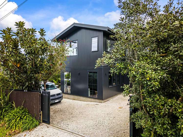 139 Vipond Road Stanmore Bay_30