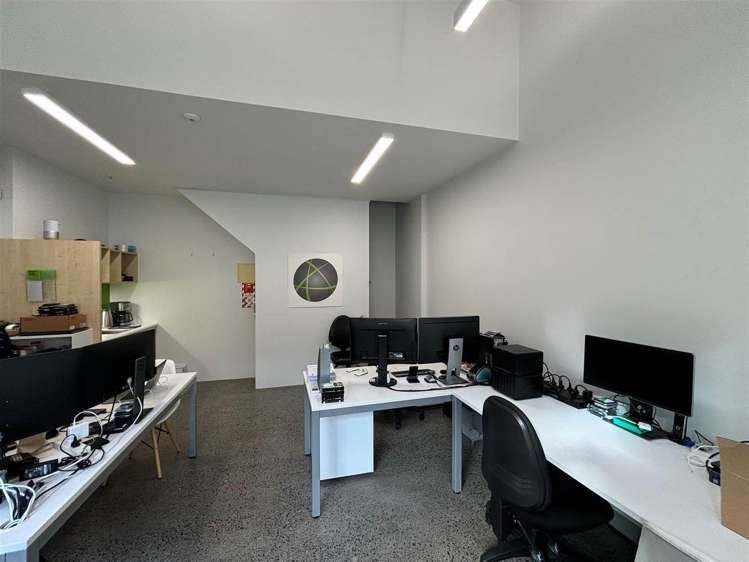 160 Broadway Newmarket_2