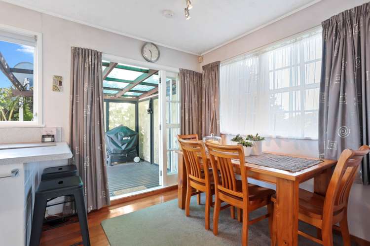 13 Karo Place Glendene_11