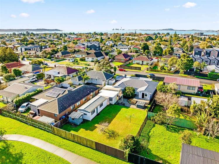 4 Rixon Place Te Atatu Peninsula_29