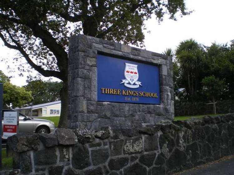 31 Haughey Avenue Three Kings_24