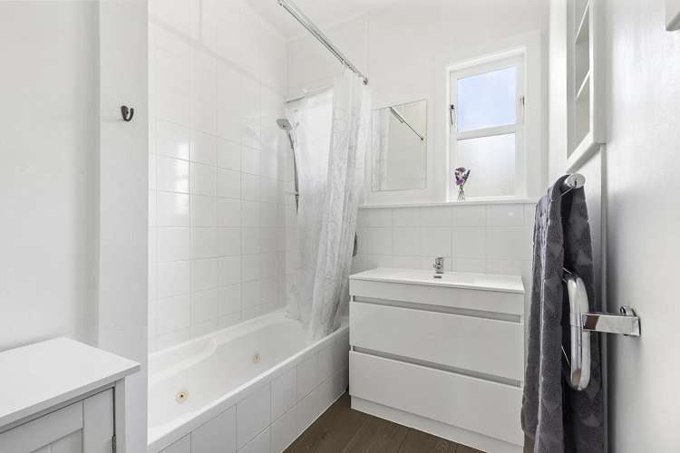 145 Campbell Street Karori_14