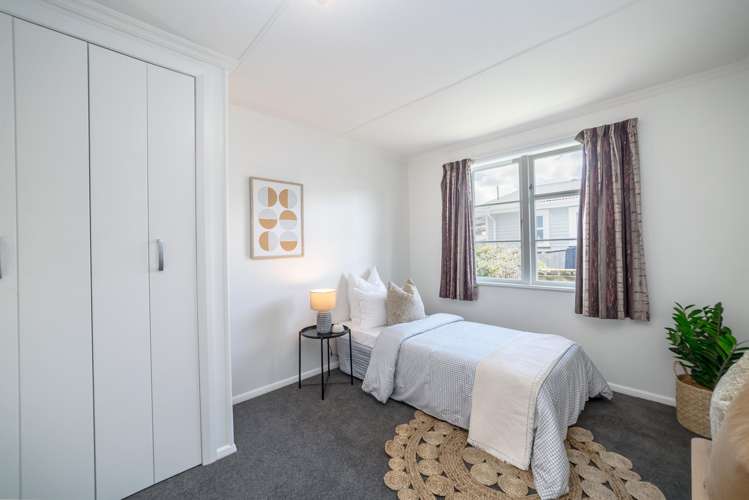 20 William Benton Street Featherston_13