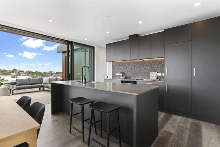 1/603 Enfield Street Mount Eden_1