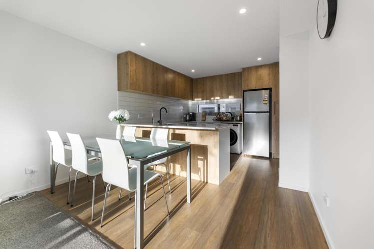 9 Edmund Anscombe Place Caversham_18