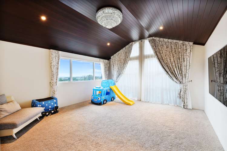 7 Syrah Crescent Ranui_11