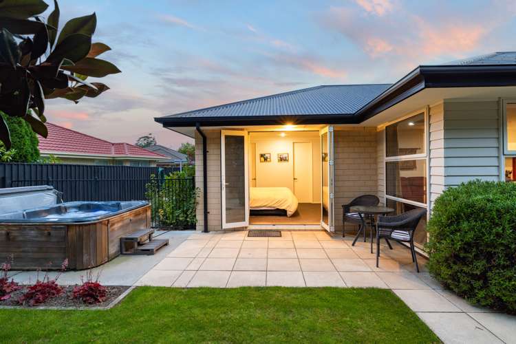 11 Breton Close Northwood_10