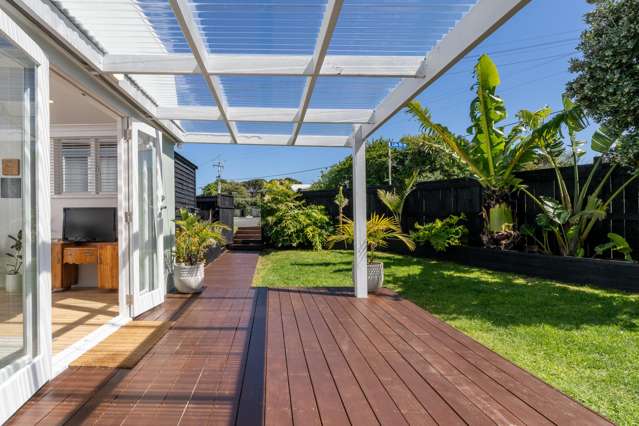 21 Government Road Raglan_1