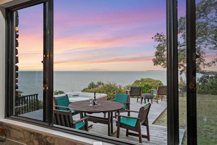 700 Hibiscus Coast Highway Hatfields Beach_9