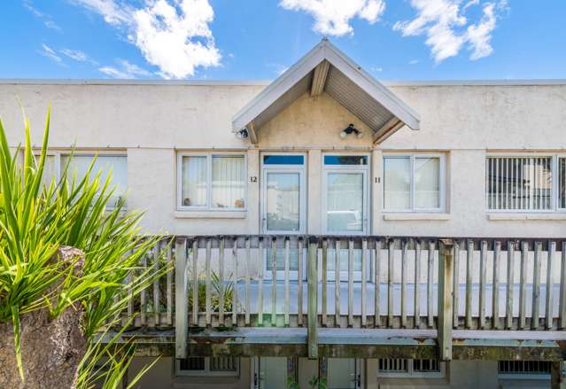 12/242 Great North Road Henderson_1