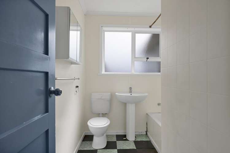 65 Domett Street Opunake_22