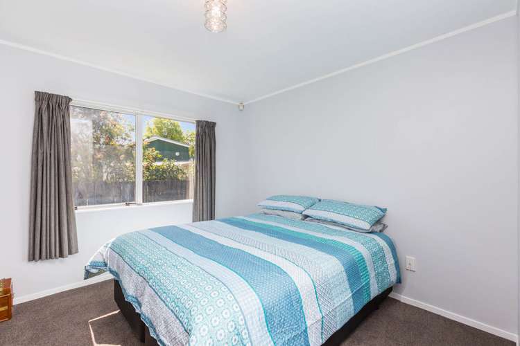 2/161 Bruce Mclaren Road Henderson_7