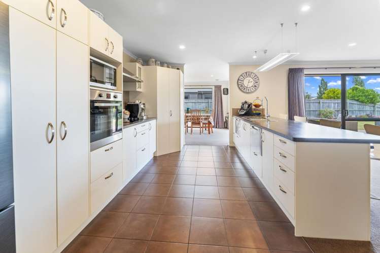 16 Wanderers Avenue Brightwater_8