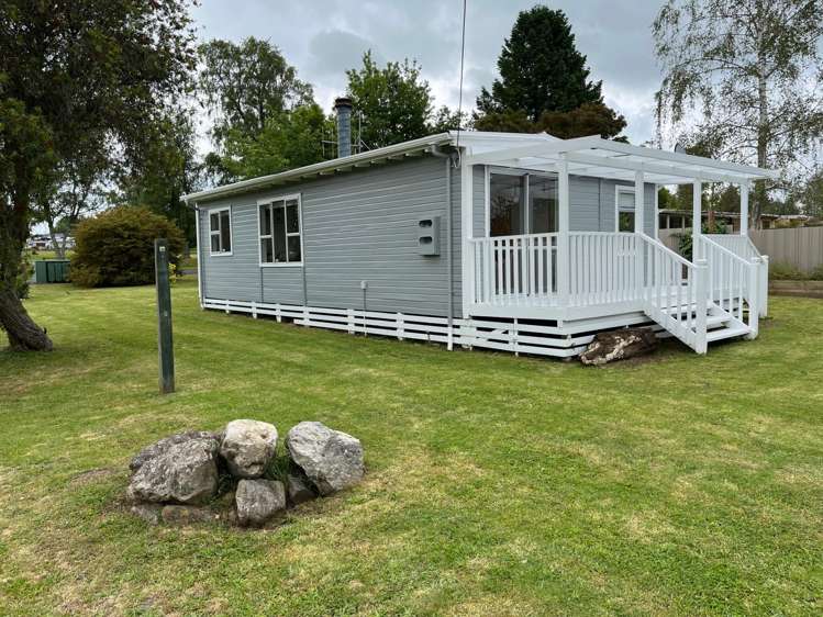 3 Lake Road Mangakino_13