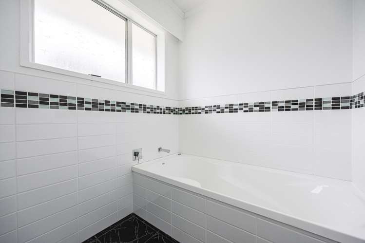 4 Prestige Place Castor Bay_20