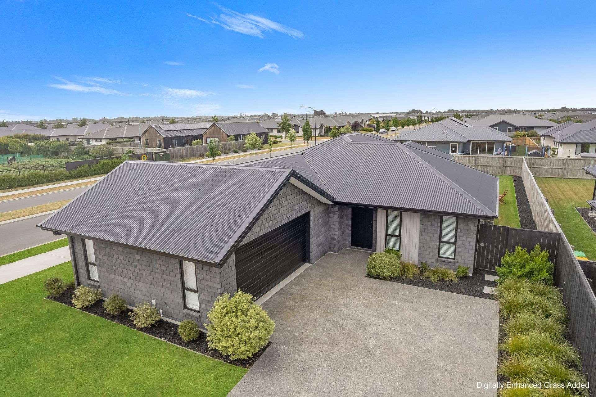 160 Faringdon Boulevard Rolleston_0