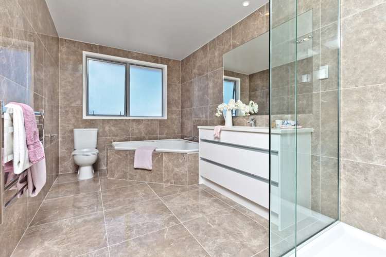 64 Manuel Road Silverdale_15