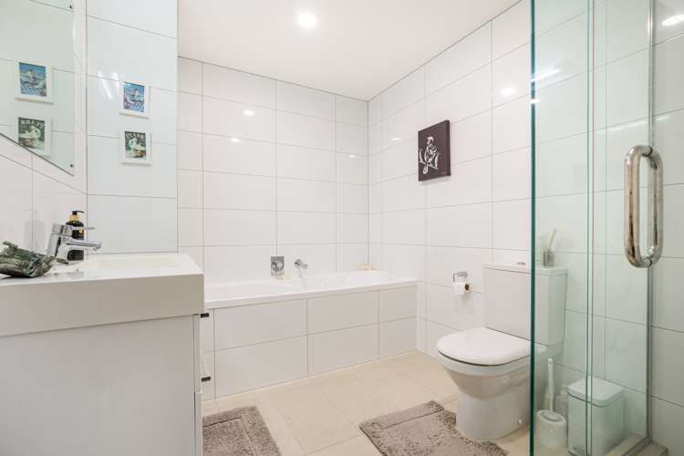 42 Eaves Bush Parade Orewa_15