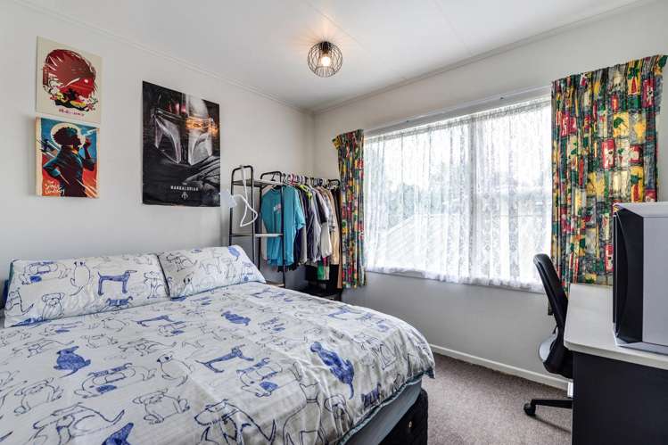 9 Lorraine Place Glenview_11