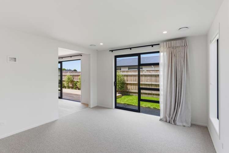 116 The Drive Paraparaumu Beach_12