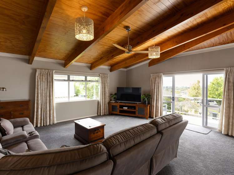 26 Highgrove Drive Grandview Heights_8