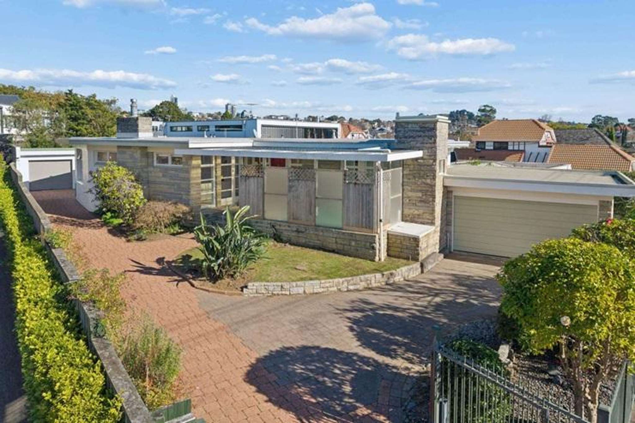 Australasia’s best home up for grabs in Remuera - blast from the past built by US glam couple