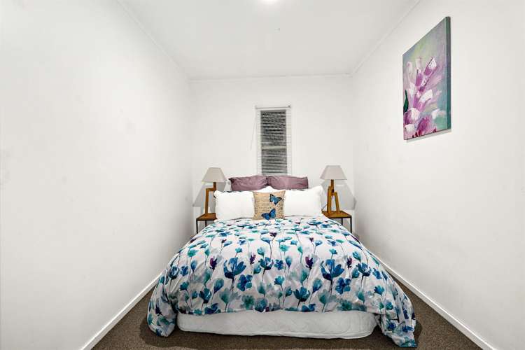 70 Duncansby Road Stanmore Bay_11