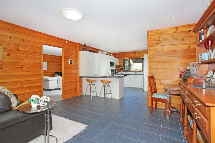 87 Pukeoware Road Waiuku_8