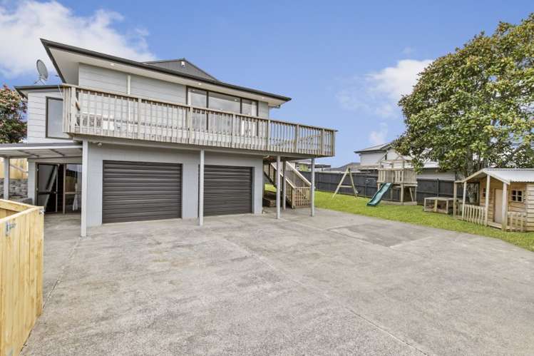 351 Upper Queen Street Pukekohe_11